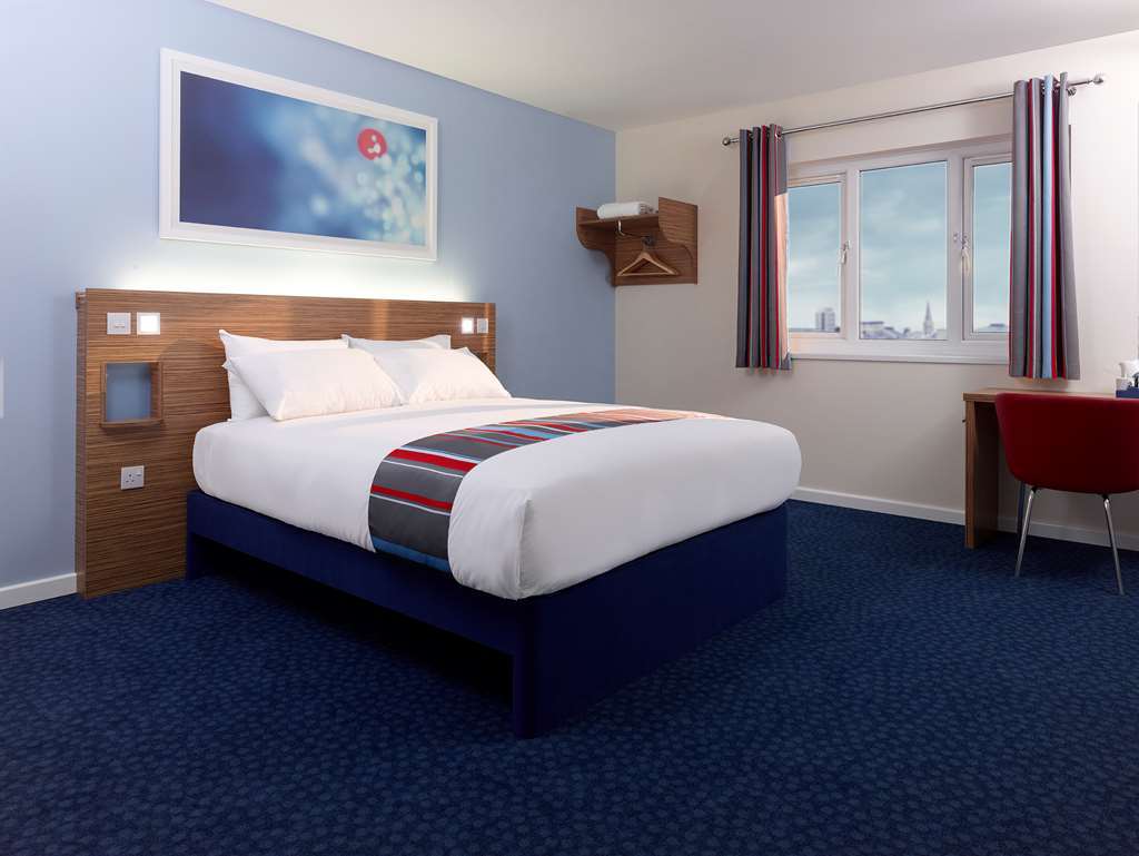 Travelodge Birmingham Dudley Habitación foto